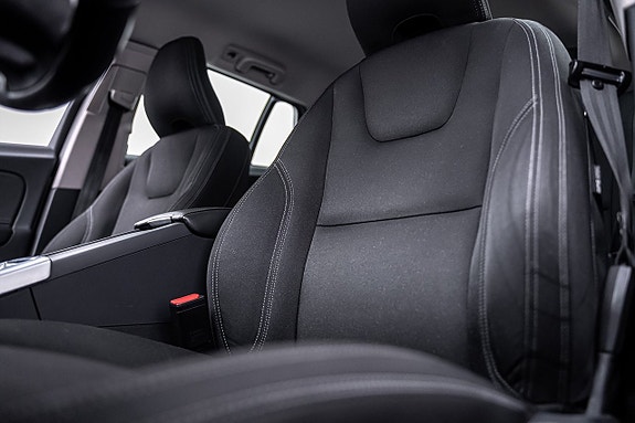 Volvo V60 22 of 27