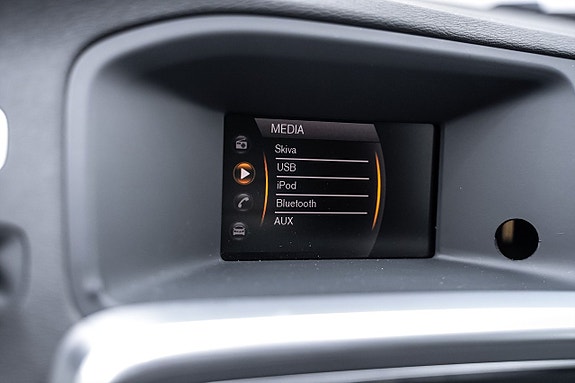Volvo V60 19 of 27