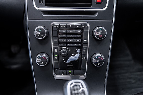 Volvo V60 18 of 27