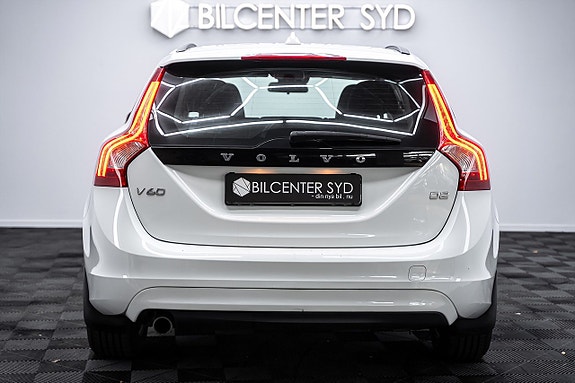 Volvo V60 10 of 27