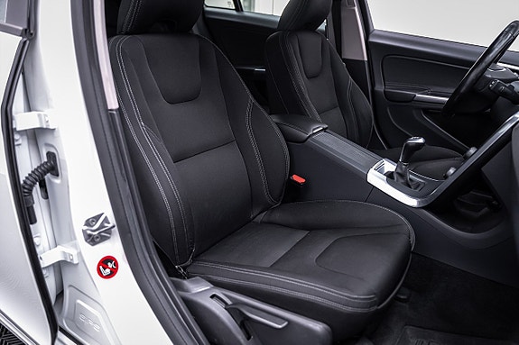 Volvo V60 26 of 27