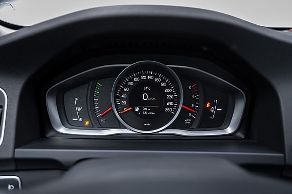Volvo V60 17 of 27