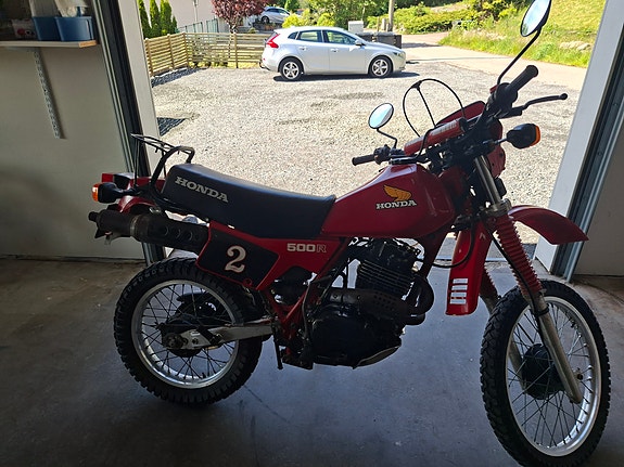 Honda XL500 2 of 5