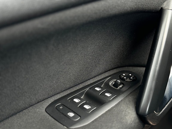 Peugeot 308 SW 30 of 30