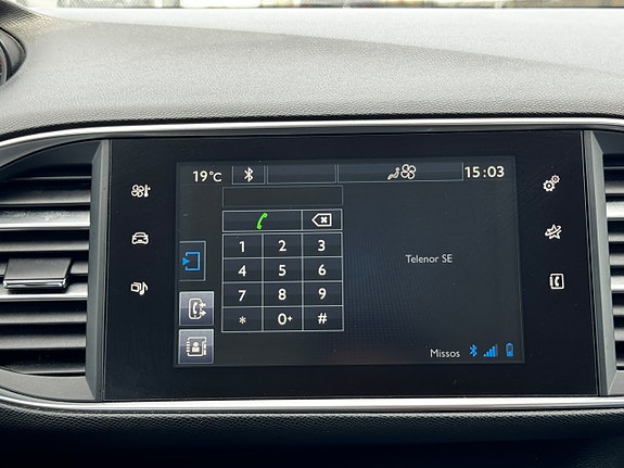 Peugeot 308 SW 27 of 30