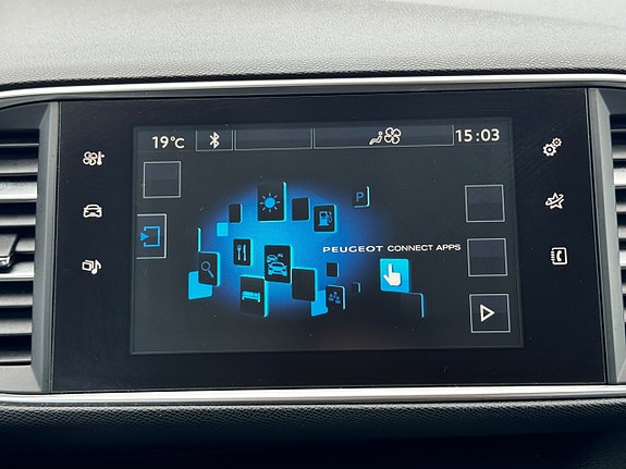 Peugeot 308 SW 23 of 30