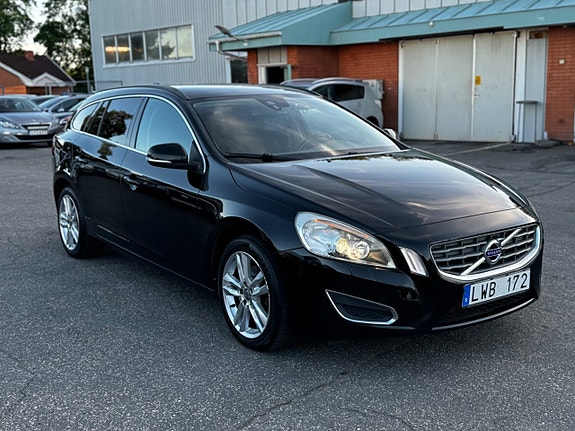 Volvo V60 4 of 23