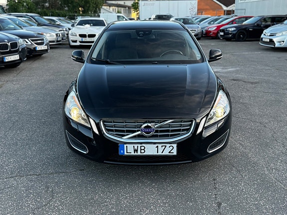Volvo V60 3 of 23