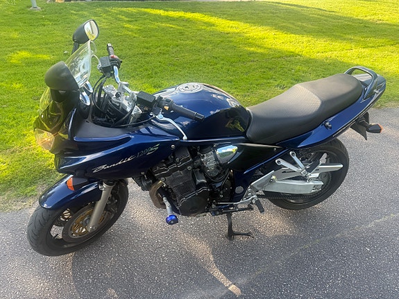 Suzuki GSF1200S Bandit 2 of 10