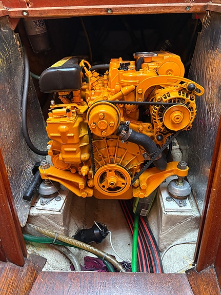 Vindö 32 med ny motor 2015 8 of 16