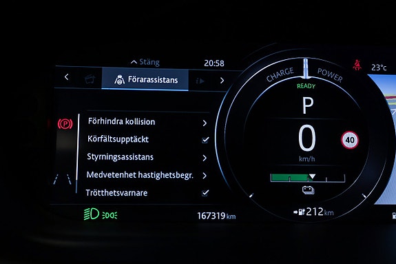 Jaguar I-PACE 22 of 30