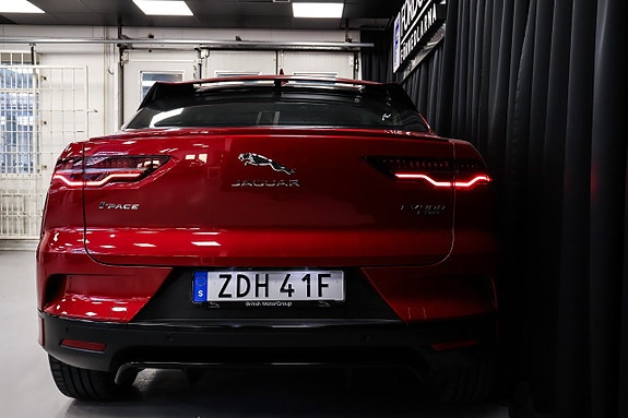 Jaguar I-PACE 9 of 30
