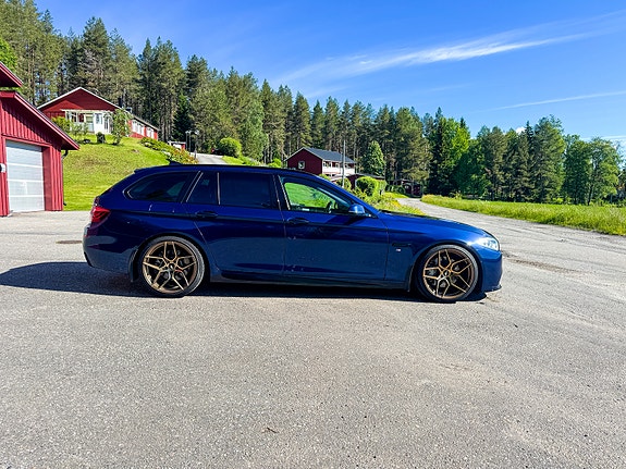 BMW 530d 2 of 5