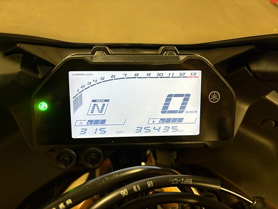 Yamaha YZF-R3 6 of 6