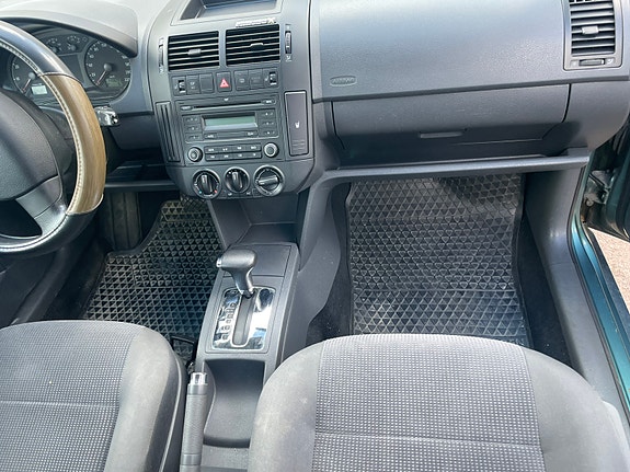 Volkswagen Polo 4 of 5