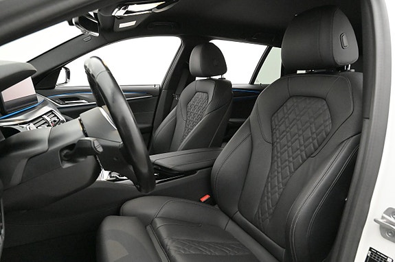 BMW 530e 10 of 27