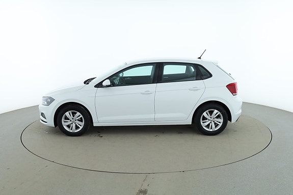 Volkswagen Polo 2 of 5