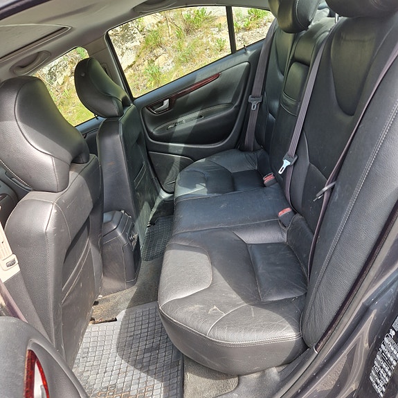 Volvo S60 5 of 5