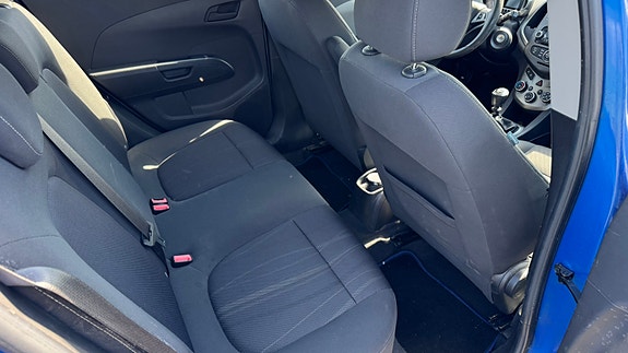 Chevrolet Aveo 12 of 12