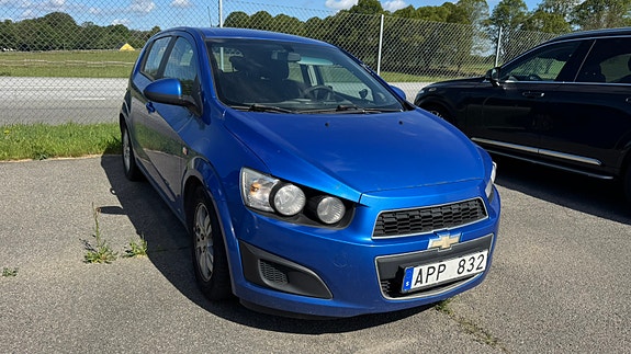 Chevrolet Aveo 7 of 12
