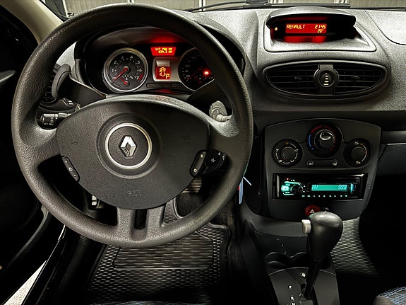 Renault Clio 13 of 13
