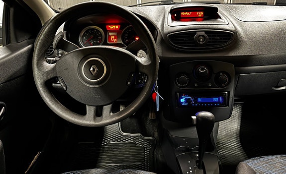 Renault Clio 12 of 13