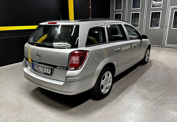 Opel Astra 6 of 18