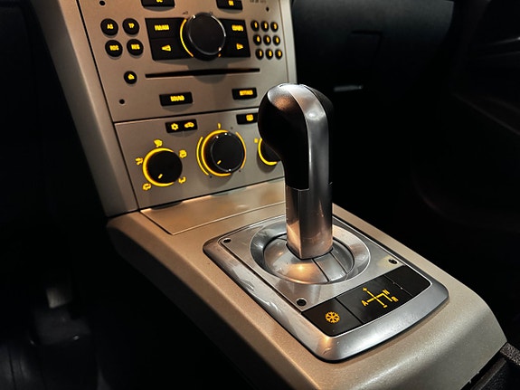 Opel Astra 16 of 18
