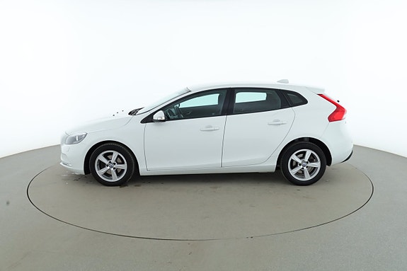 Volvo V40 2 of 5