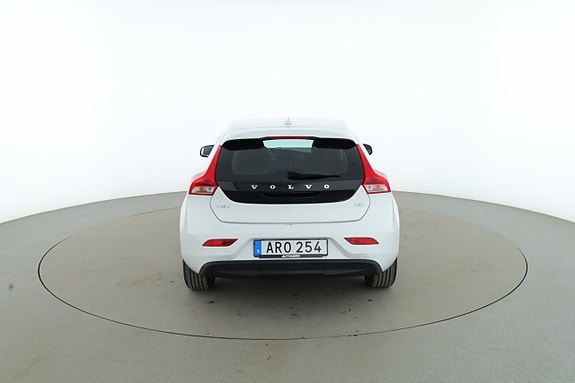 Volvo V40 4 of 5