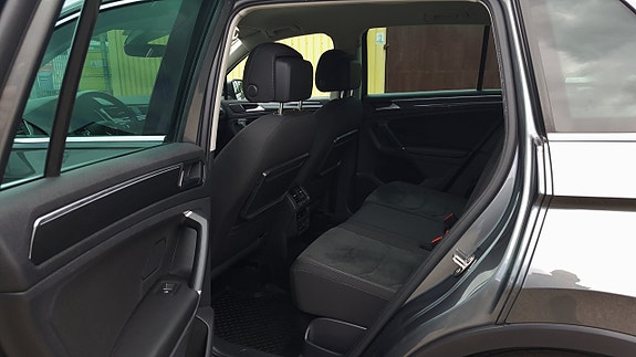 Volkswagen Tiguan 11 of 30