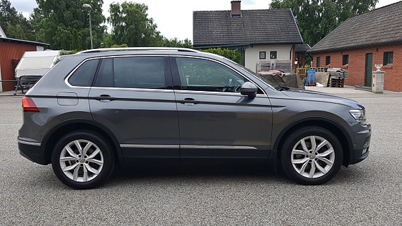 Volkswagen Tiguan 8 of 30
