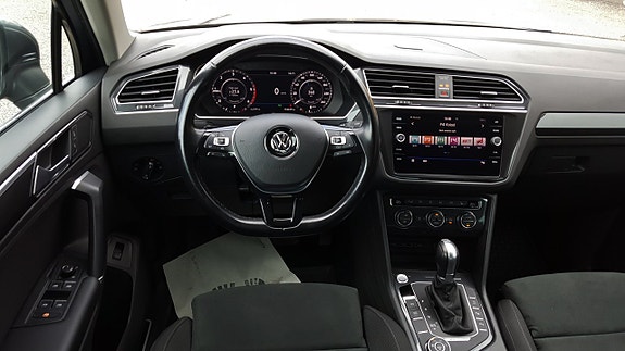Volkswagen Tiguan 14 of 30