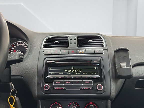 Volkswagen Polo 13 of 15