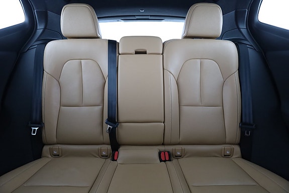 Volvo XC40 15 of 30