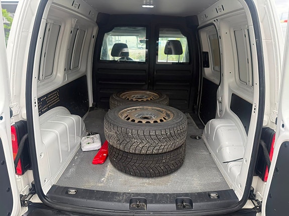 Volkswagen Caddy 15 of 15