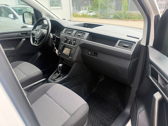 Volkswagen Caddy 10 of 15