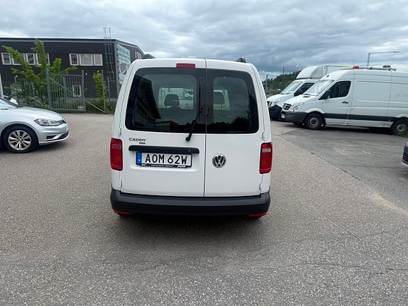 Volkswagen Caddy 8 of 15