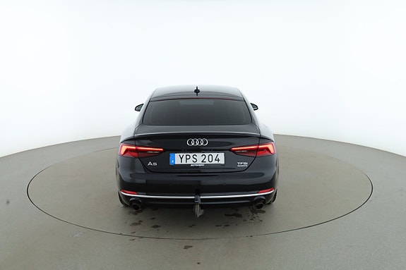 Audi A5 4 of 30