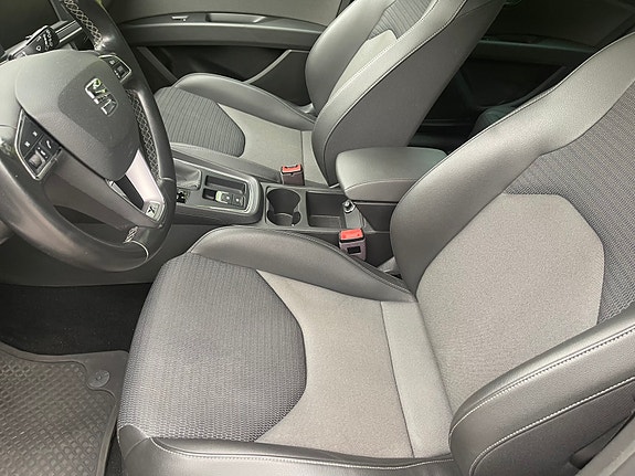 Seat Leon 2 of 9
