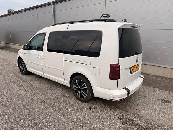Volkswagen Caddy Maxi 5 of 5