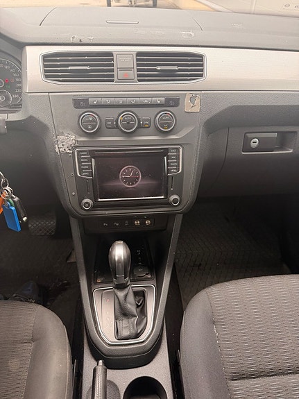 Volkswagen Caddy Maxi 29 of 30
