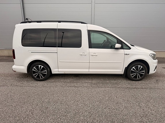 Volkswagen Caddy Maxi 9 of 30