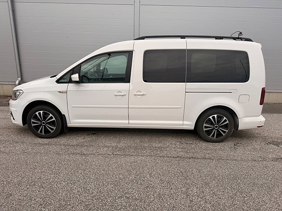 Volkswagen Caddy Maxi 3 of 5