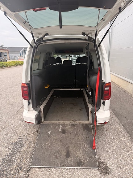 Volkswagen Caddy Maxi 15 of 30