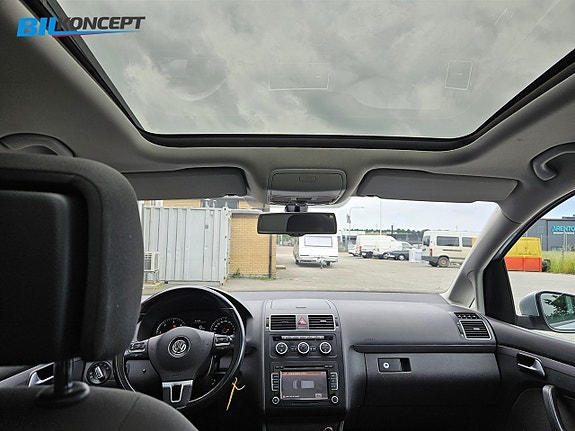 Volkswagen Touran 16 of 18
