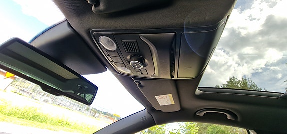 Volkswagen Tiguan 12 of 23