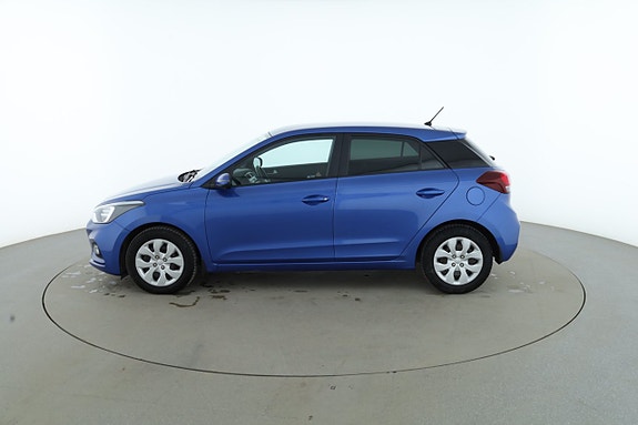 Hyundai i20 2 of 5