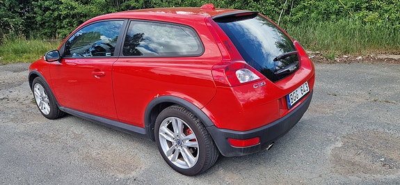 Volvo C30 3 of 5