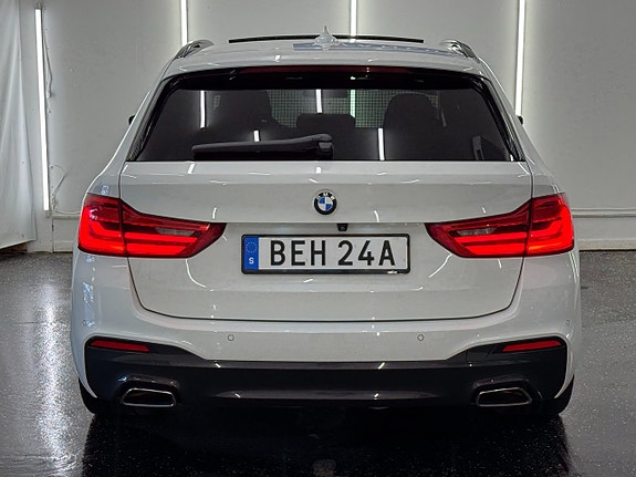 BMW 520d 4 of 5